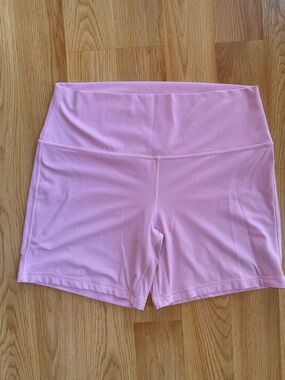 Lululemon size 14 pink yoga gym shorts bike align